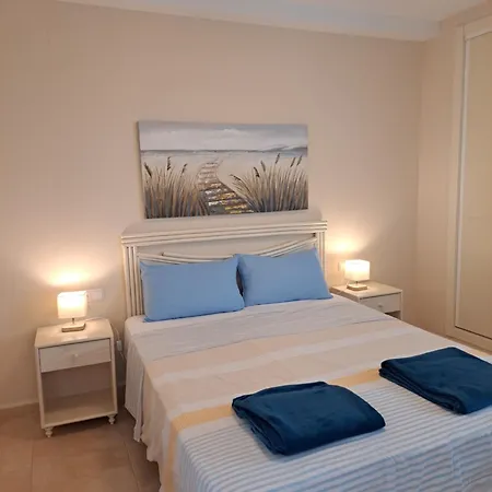 Esmeralda Seaview-suites アパート *